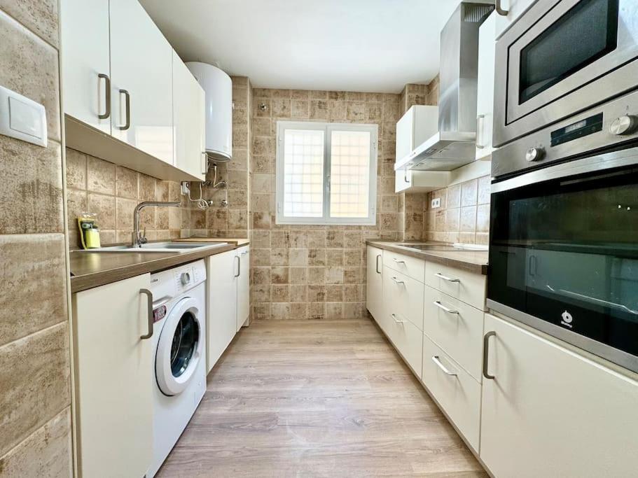 Spacious 3Bd Central Malaga With 2Bh & Ac Exterior photo